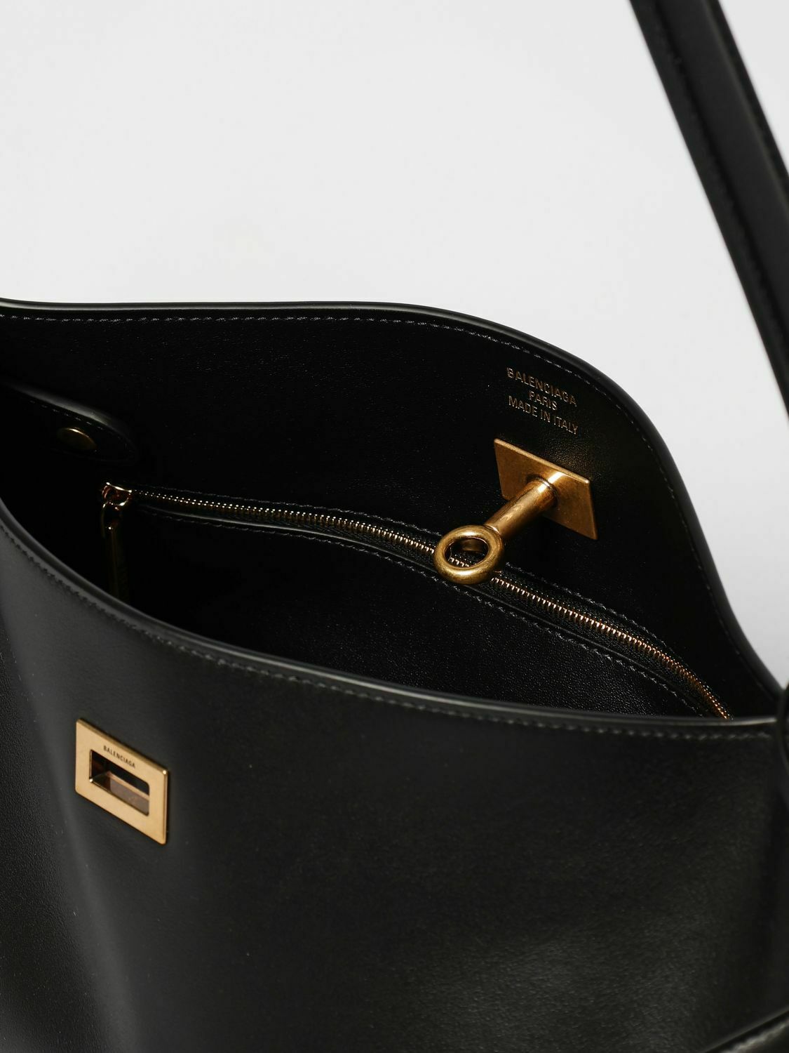 Hourglass XS Shoulder Bag - Black / U EU