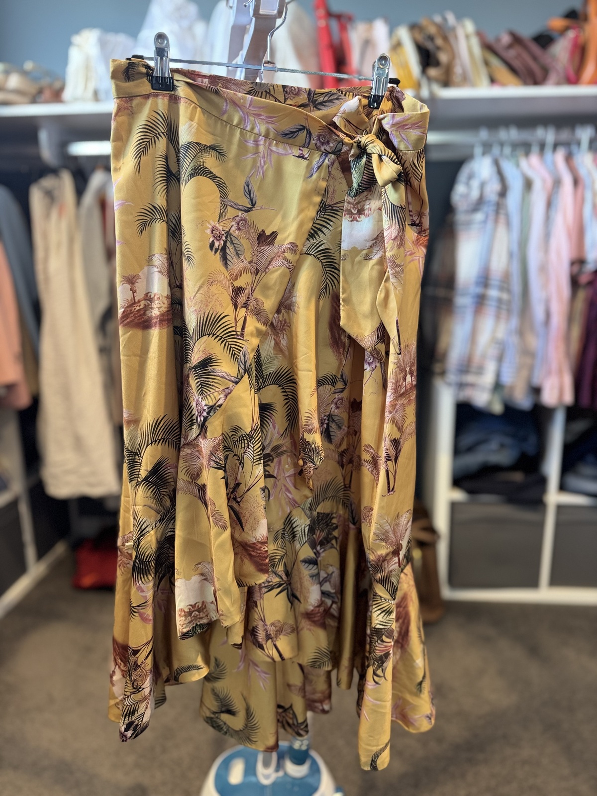 Yellow wrap around skirt 