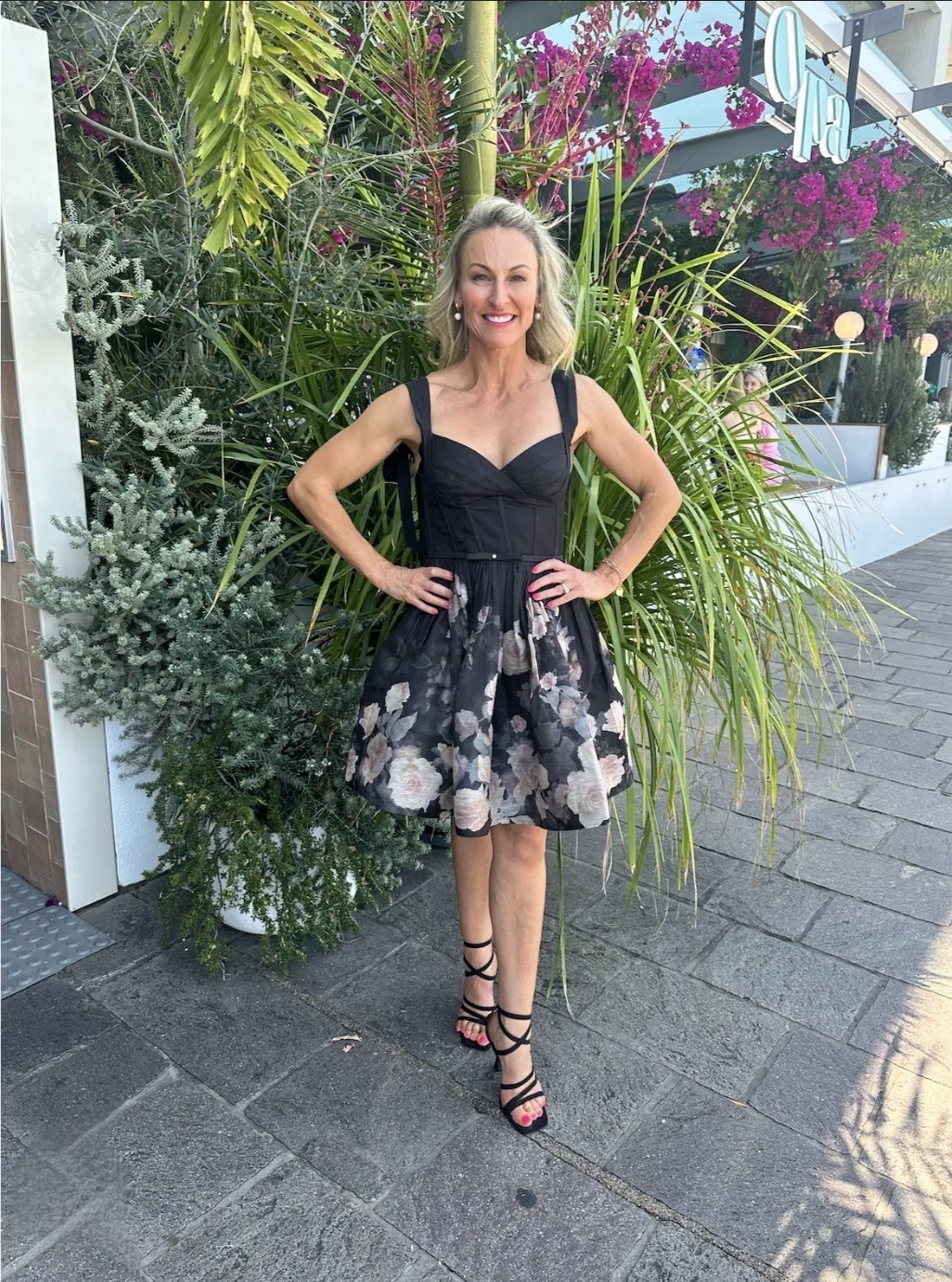 Crush Picnic Mini Dress Black Floral 4/AU16