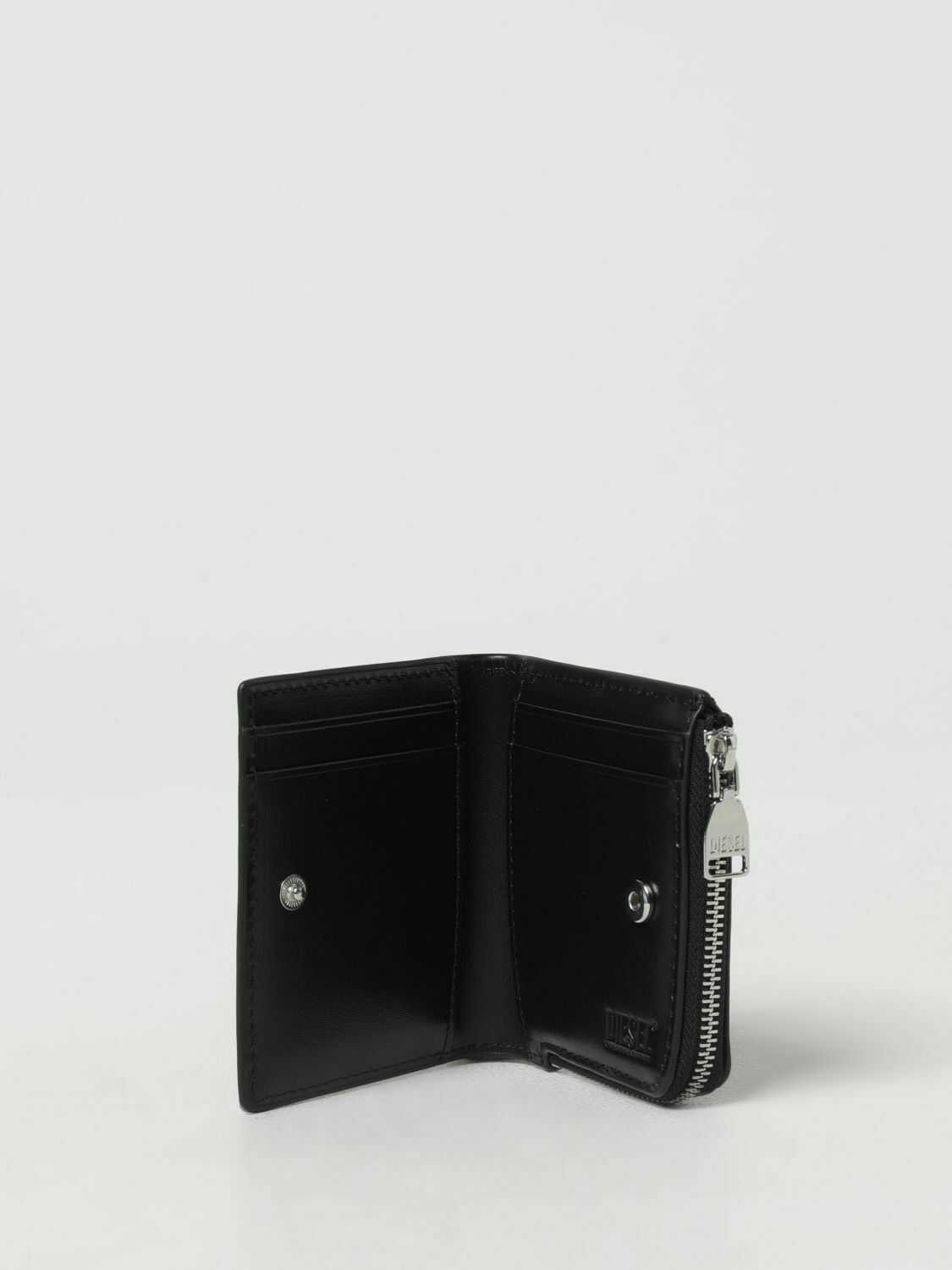ZipAround Leather Wallet - Black / U EU