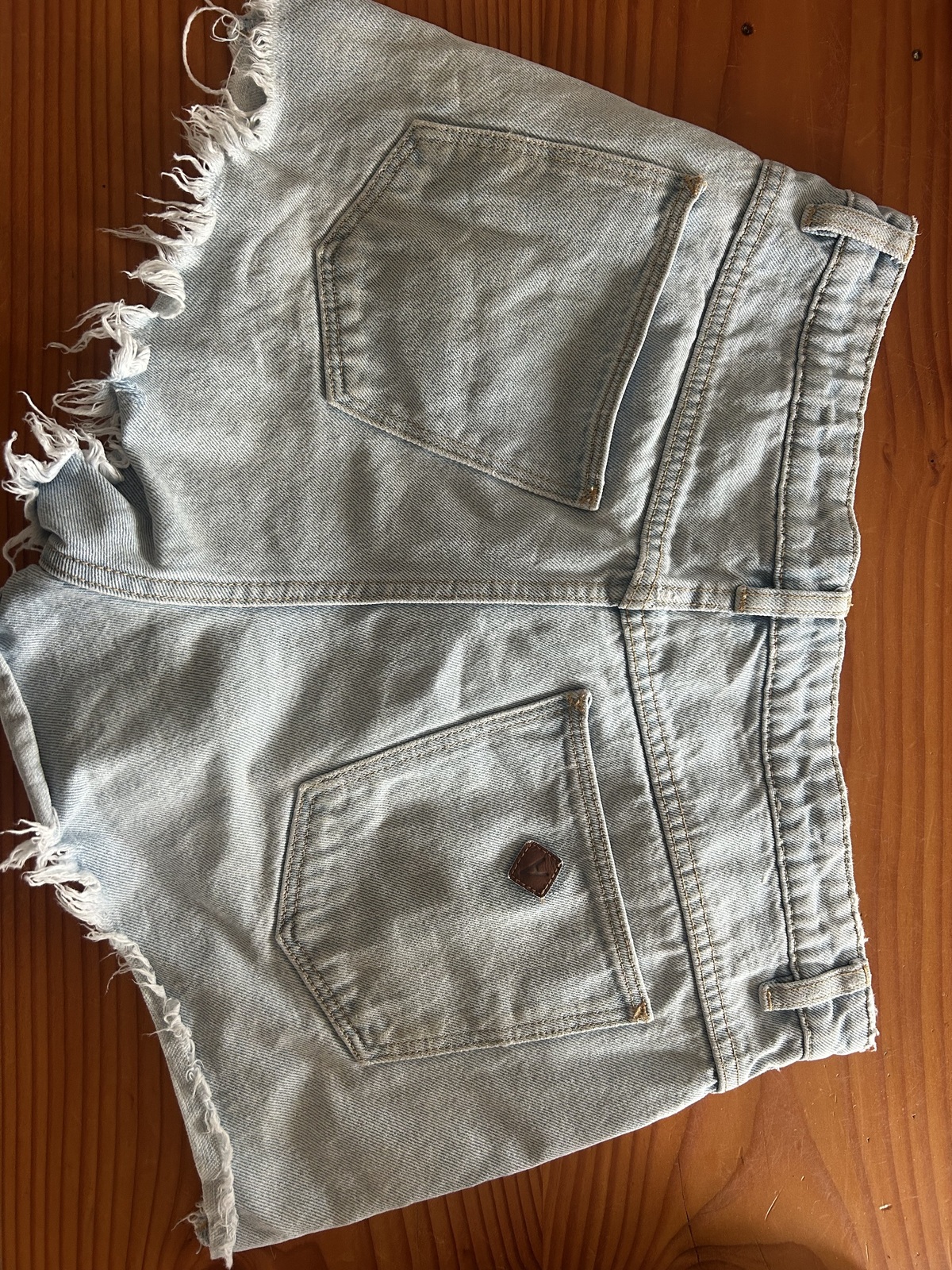 A Brand (high relaxed short)