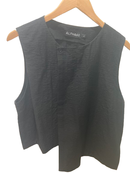  black top sleeveless 