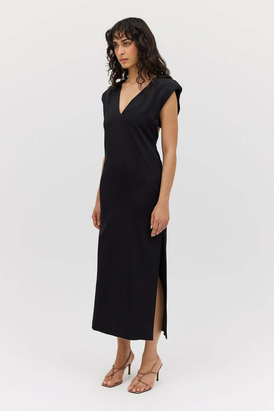 BLACK SATIN CREPE PRESSON DRESS
