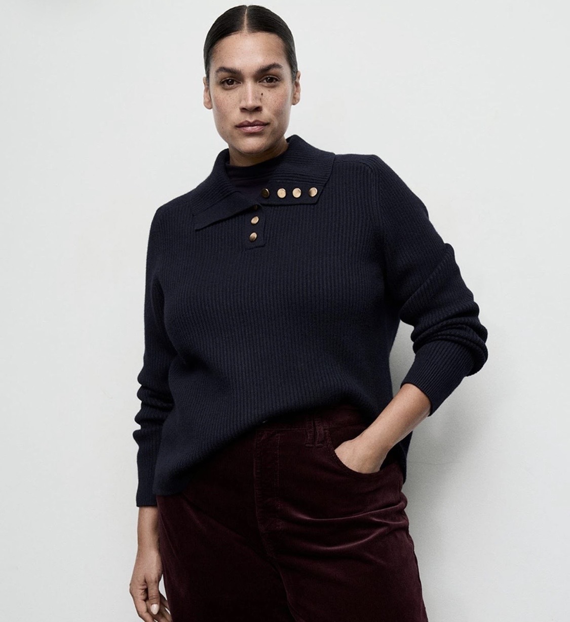 wide-leg corduroy jeans in Dark Red
