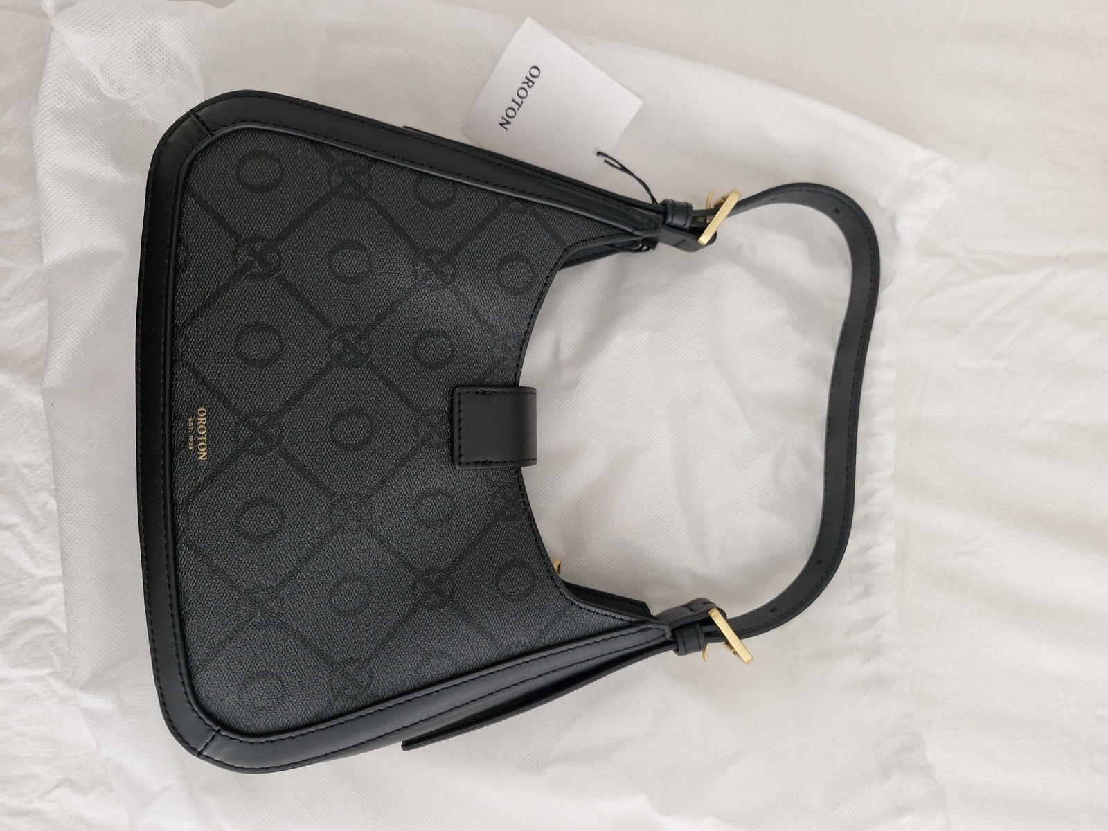 Yvonne Signature Baguette Black