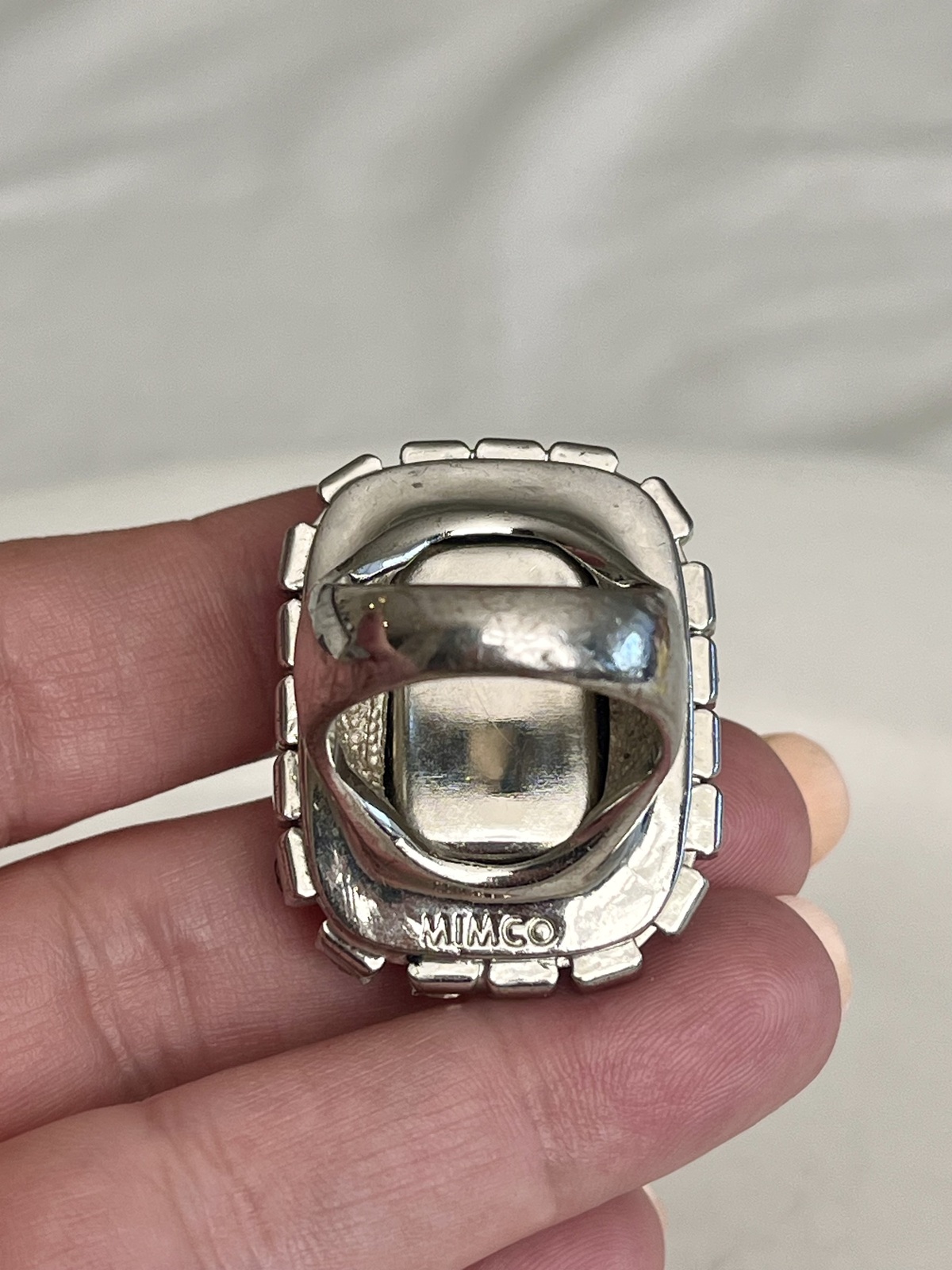  CLEAR CRYSTAL & HEMATITE COCKTAIL RING - SIZE 6.5-7