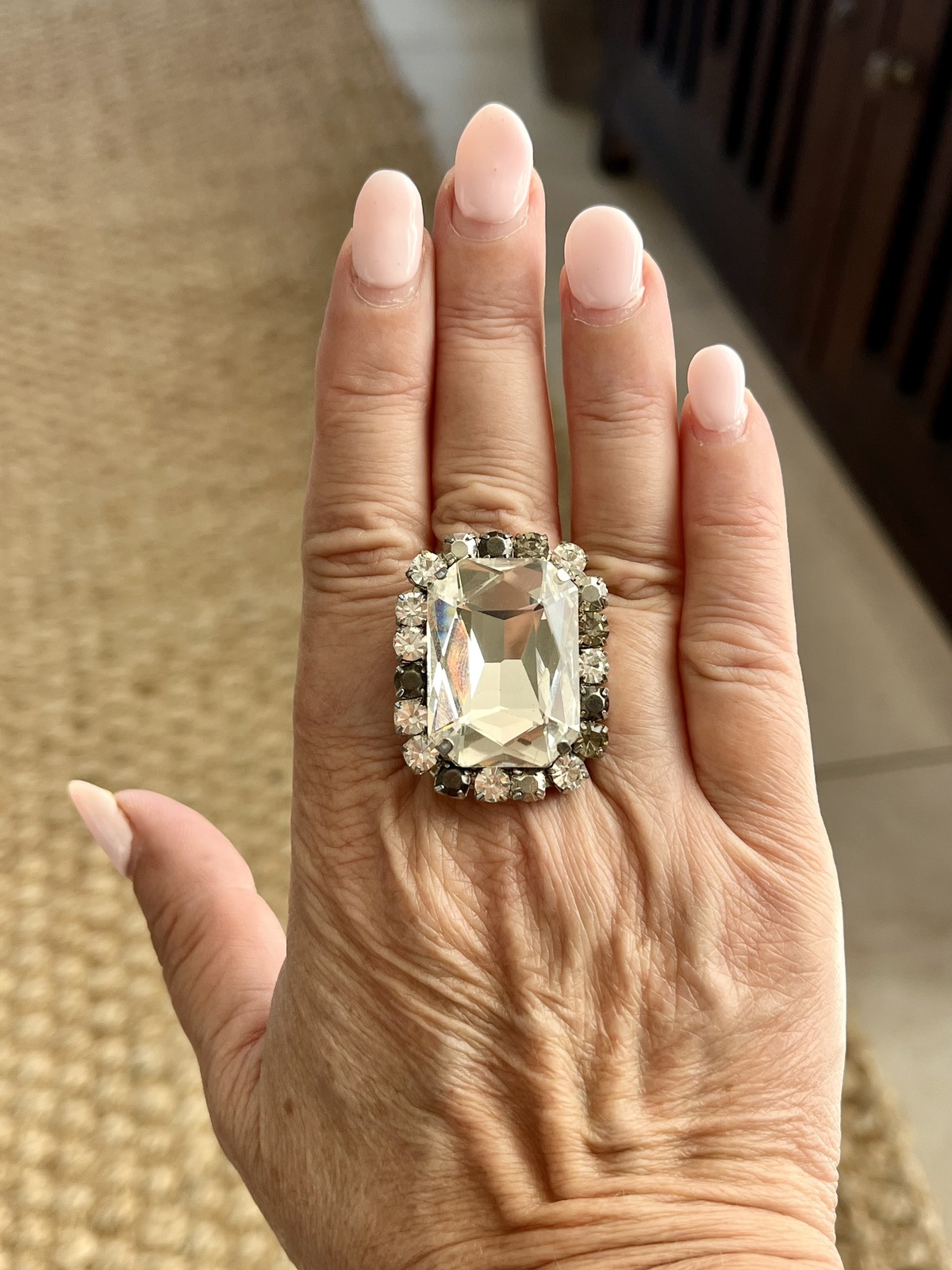  CLEAR CRYSTAL & HEMATITE COCKTAIL RING - SIZE 6.5-7