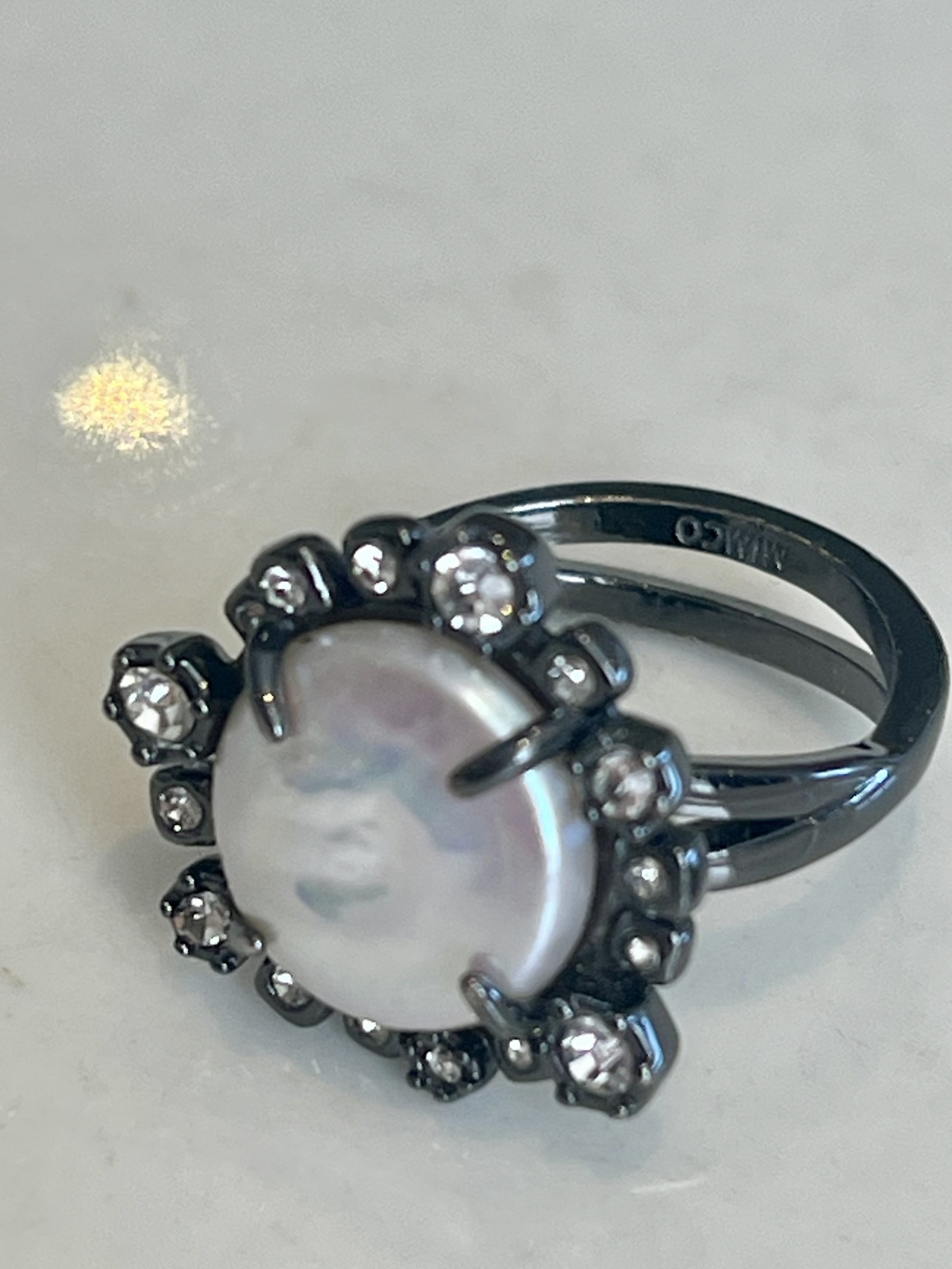 VINTAGE MIMCO FRESHWATER BAROQUE PEARL & CRYSTAL RING - SIZE 6