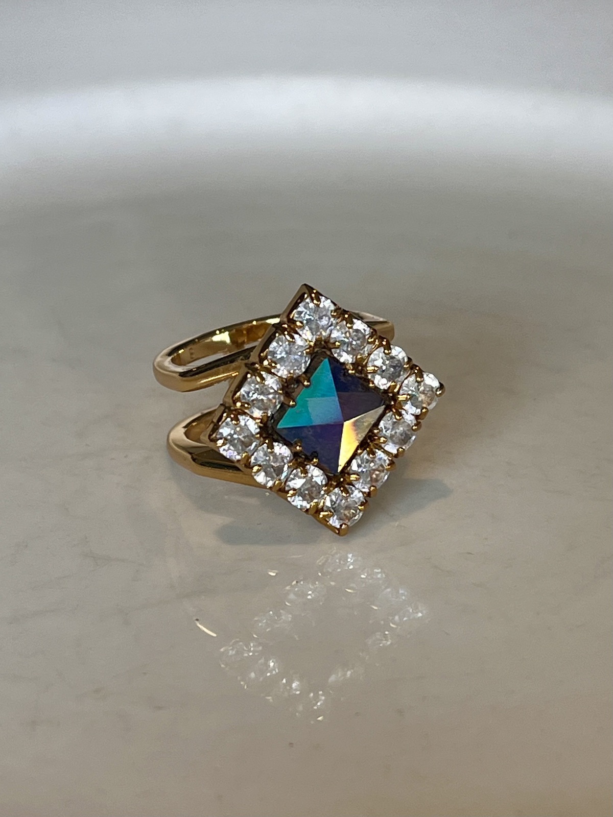 SPACE DUST RING 18K GOLD PLATED SIZE 8 - RRP $99.95