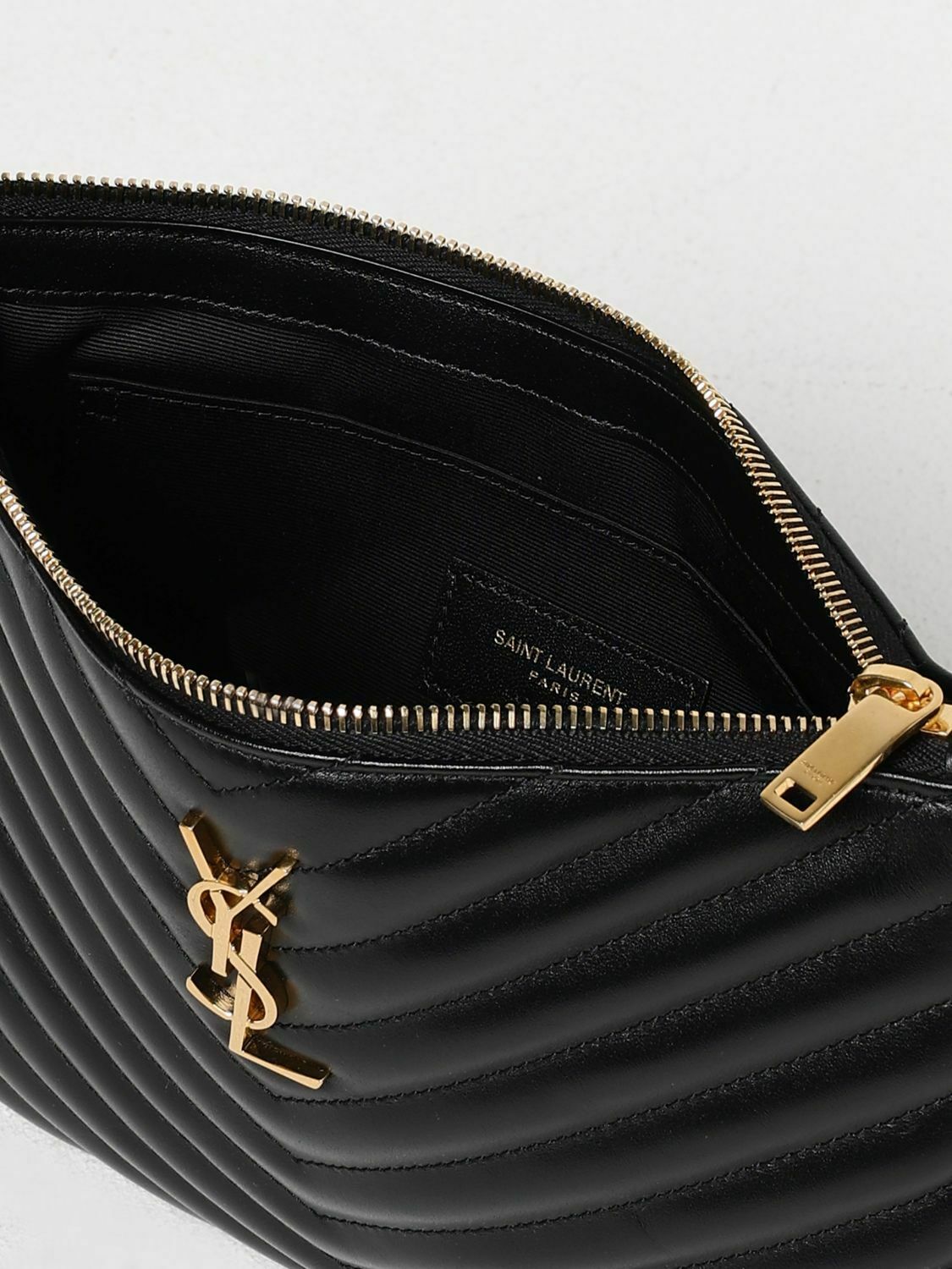 Chevron Leather Pouch with Zip Closure and Wrist Strap - Black / U EU