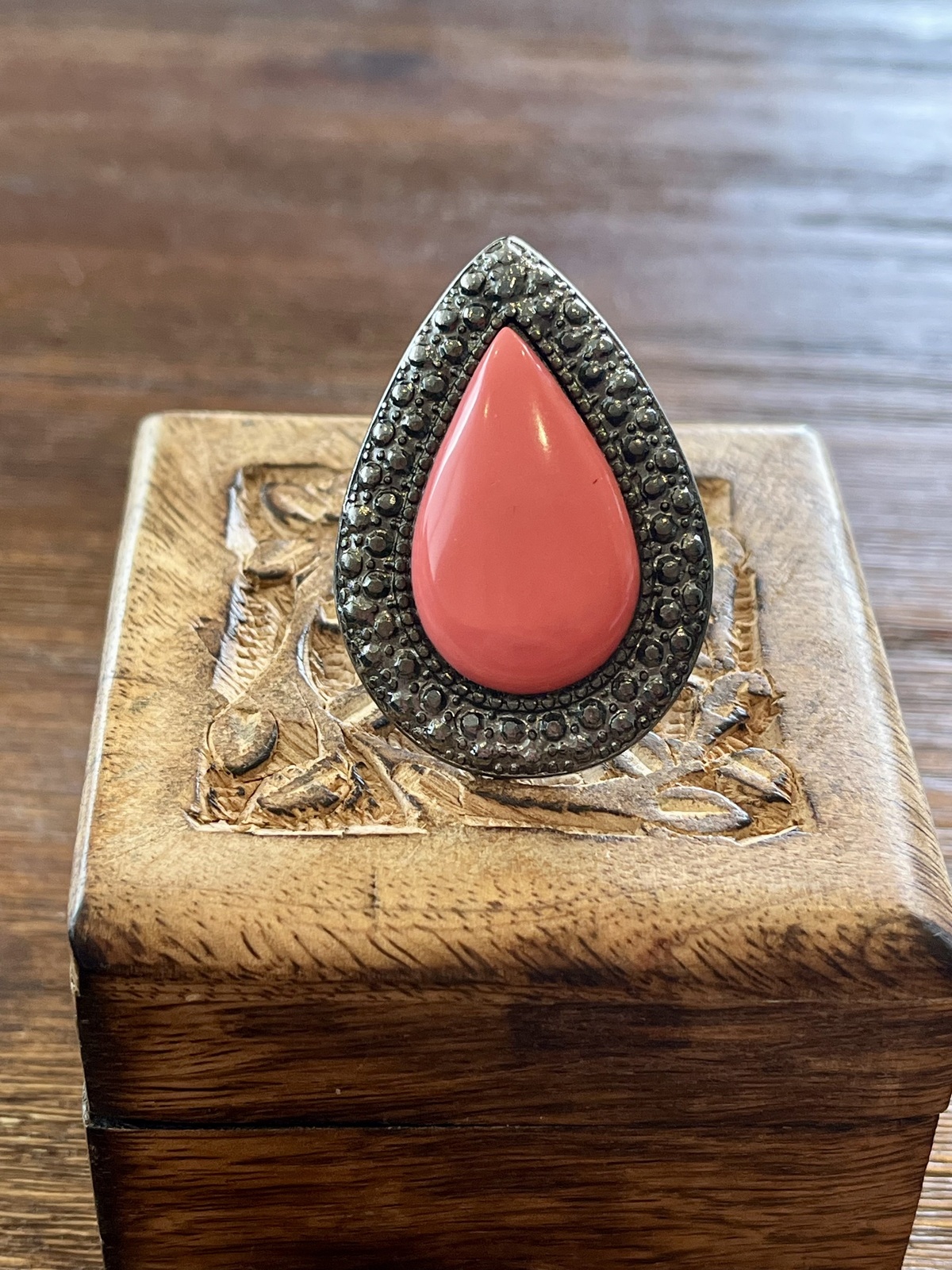 PEACH BOHEMIAN BARDOT RING IN GUNMETAL