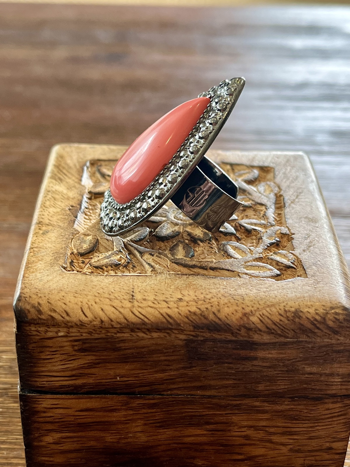 PEACH BOHEMIAN BARDOT RING IN GUNMETAL