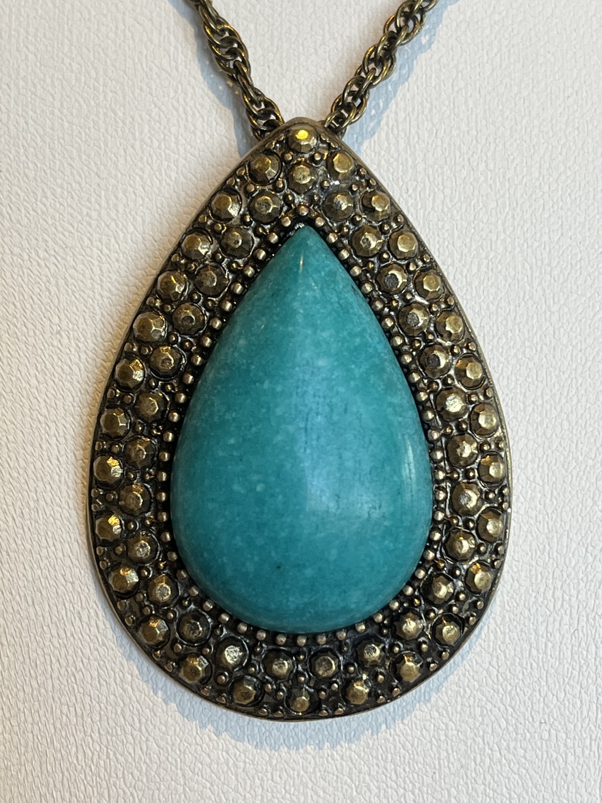 BOHEMIAN BARDOT PENDANT NECKLACE IN ANTIQUE GOLD WITH JADE