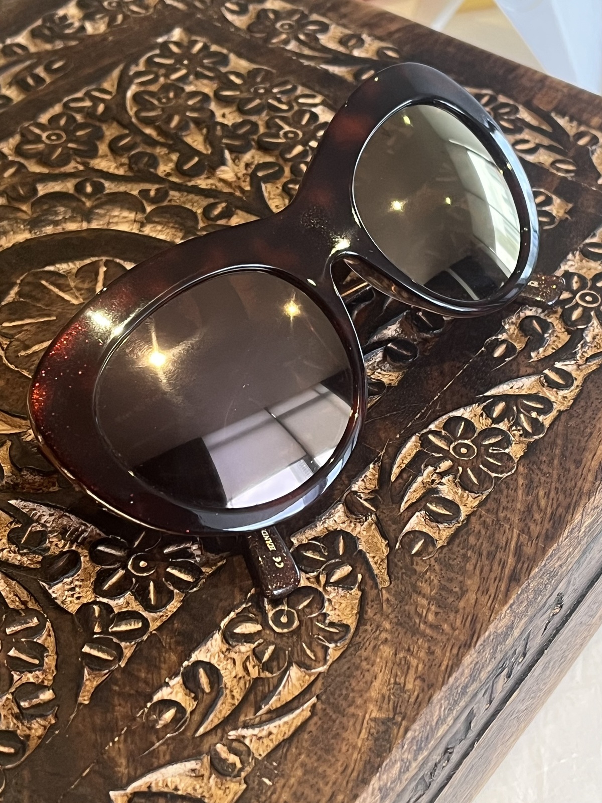 GRACE CAT EYE STYLE SUNGLASSES TORTOISE SHELL