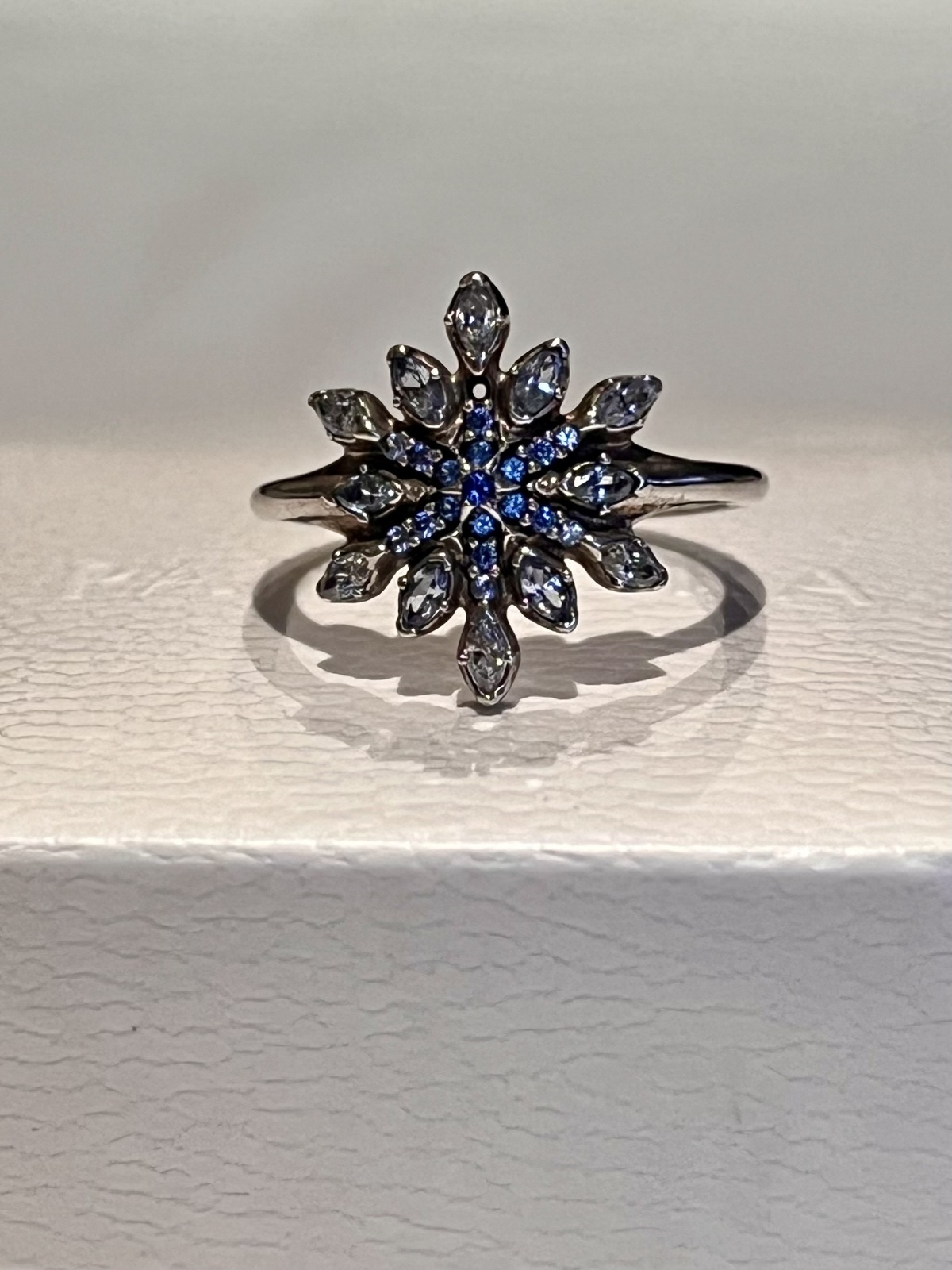  BLUE SNOWFLAKE RING SS WITH BLUE & CLEAR CZ - SIZE 54