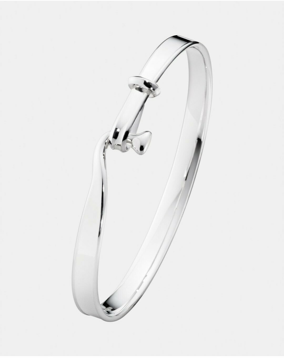 Torun Bangle. Size L : 175 mm / 6.89 inches. Comes with original box and care papers.