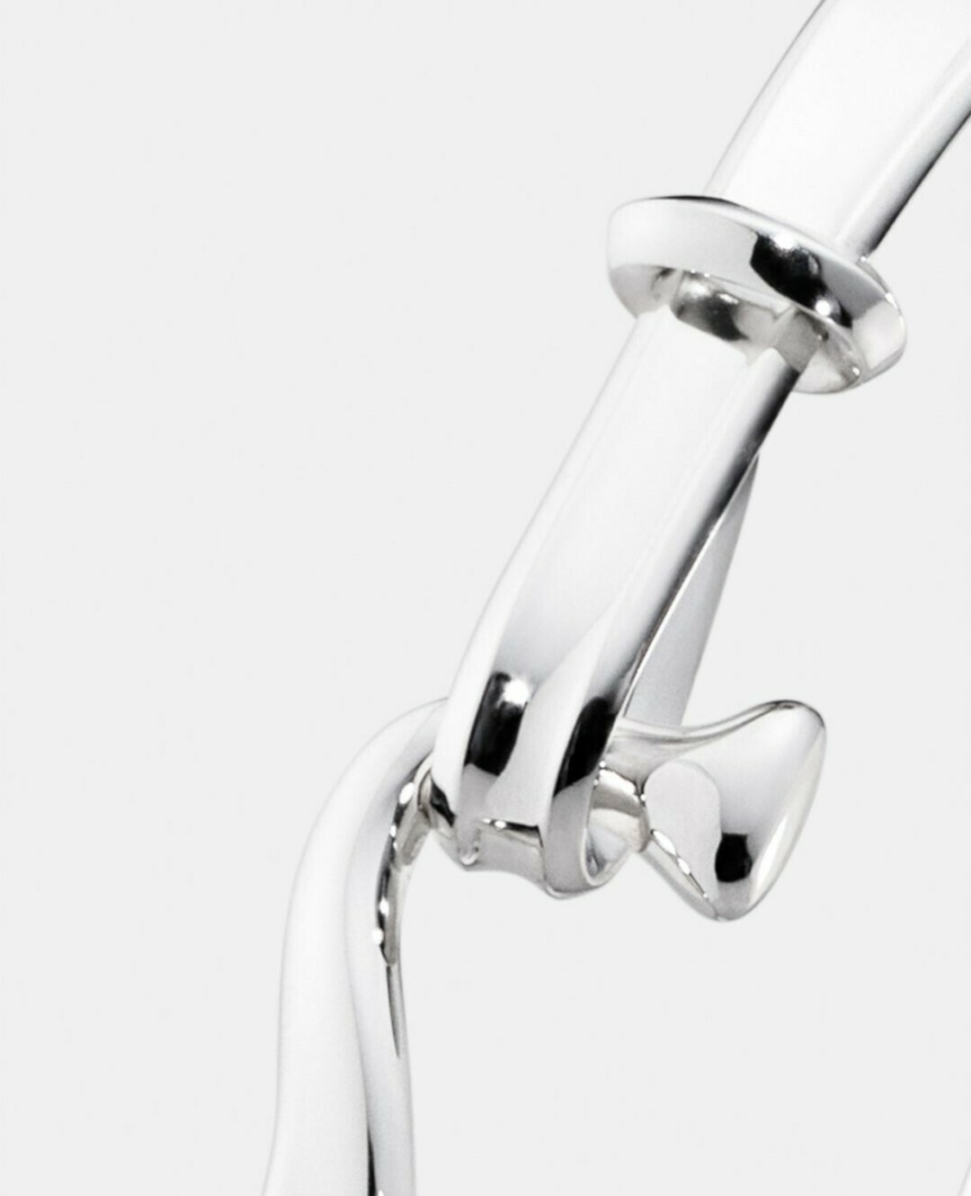 Torun Bangle. Size L : 175 mm / 6.89 inches. Comes with original box and care papers.