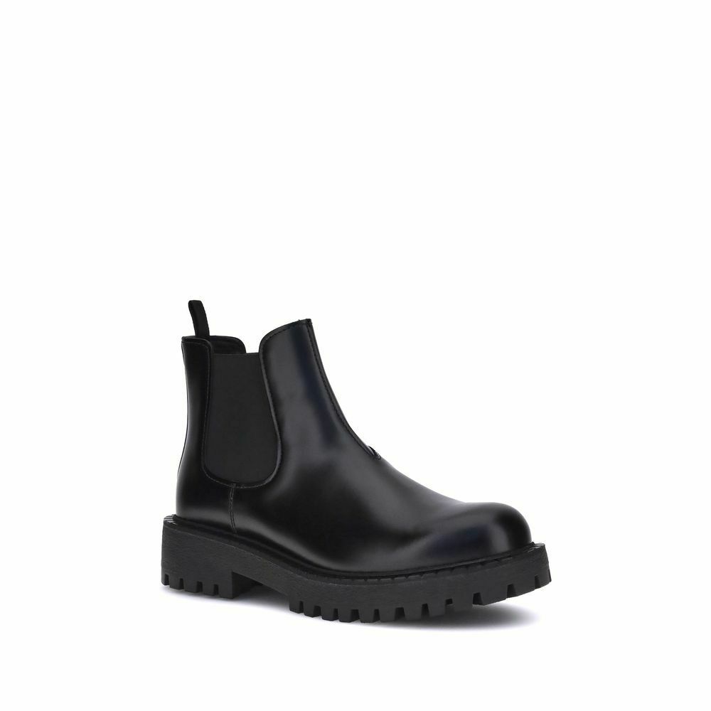 Chelsea Lug Sole Boots - Black / EU39/US6