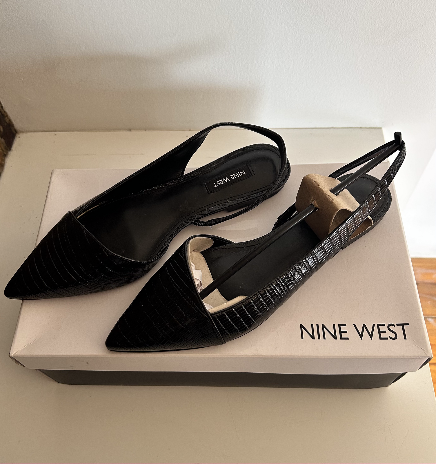 Beads Shoes in Black