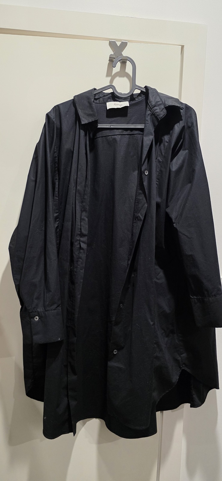 black long sleeve blouse