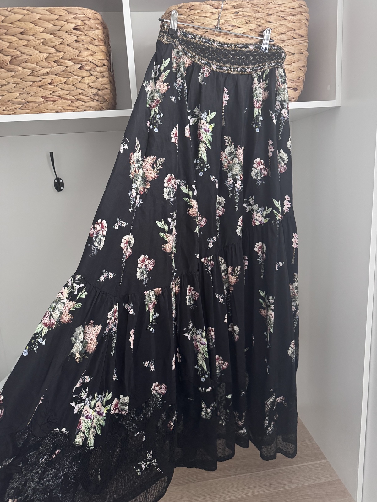 Noble Endeavours skirt 