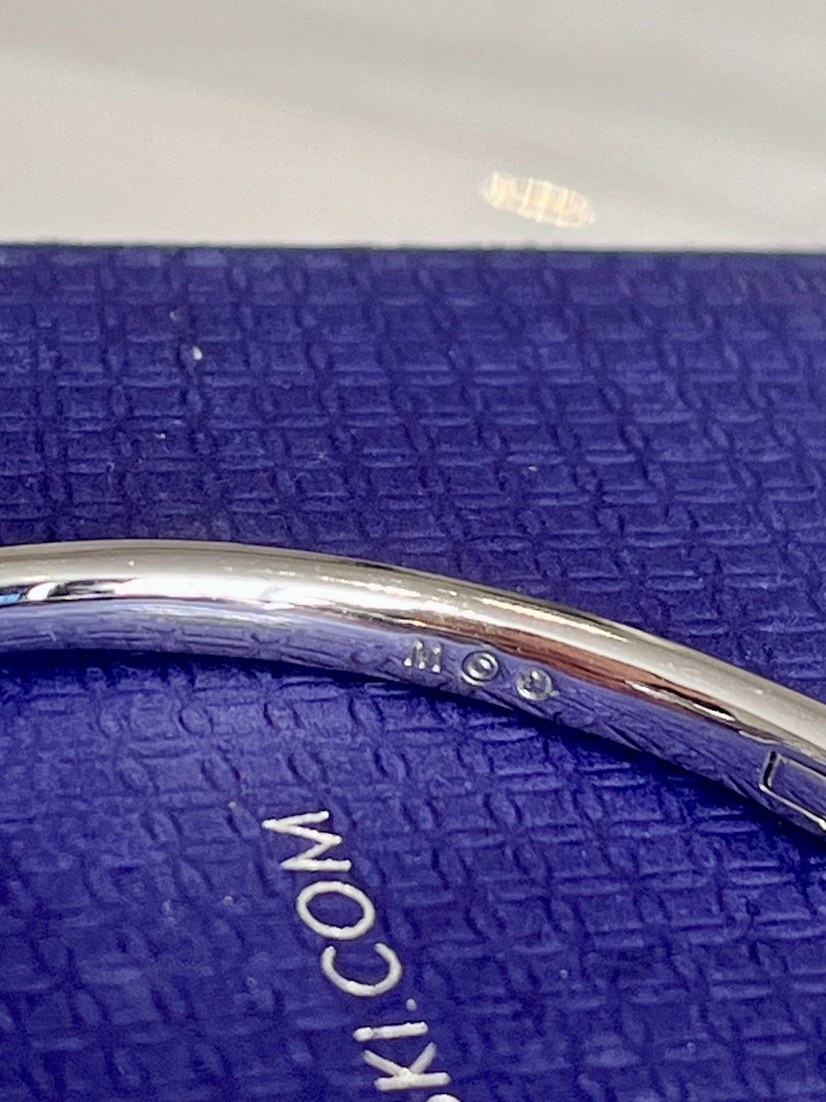 SILVER FEATHER HINGED BANGLE - SIZE MEDIUM-RRP $199