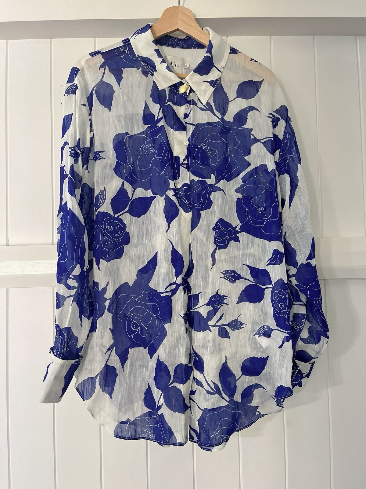 belonging shirt size 8