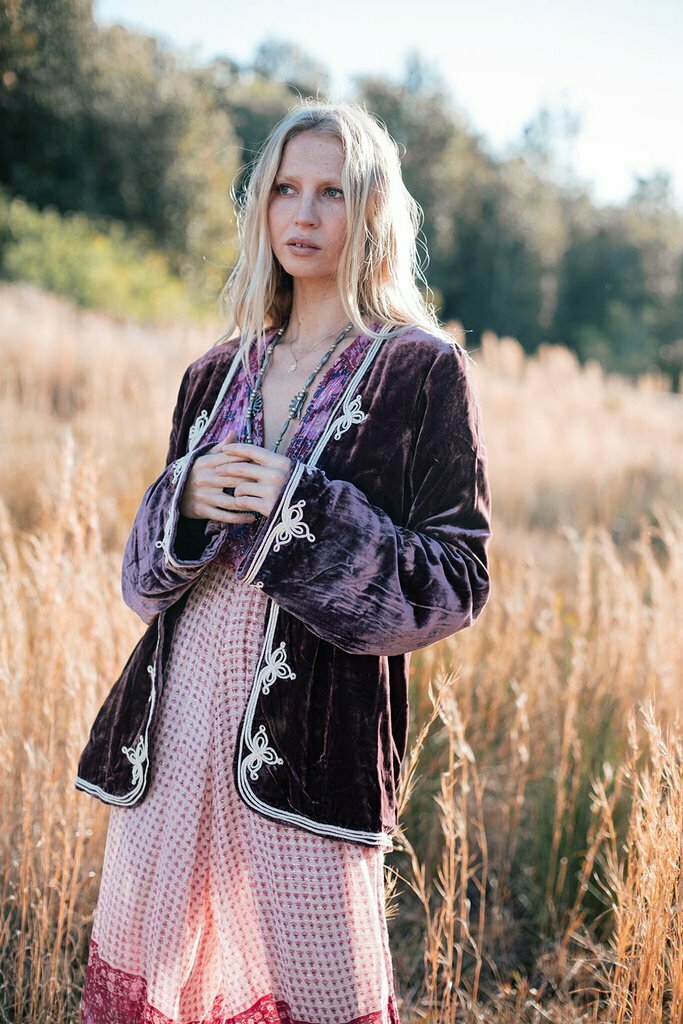 LITTLE WING VELVET JACKET in VINEYARD