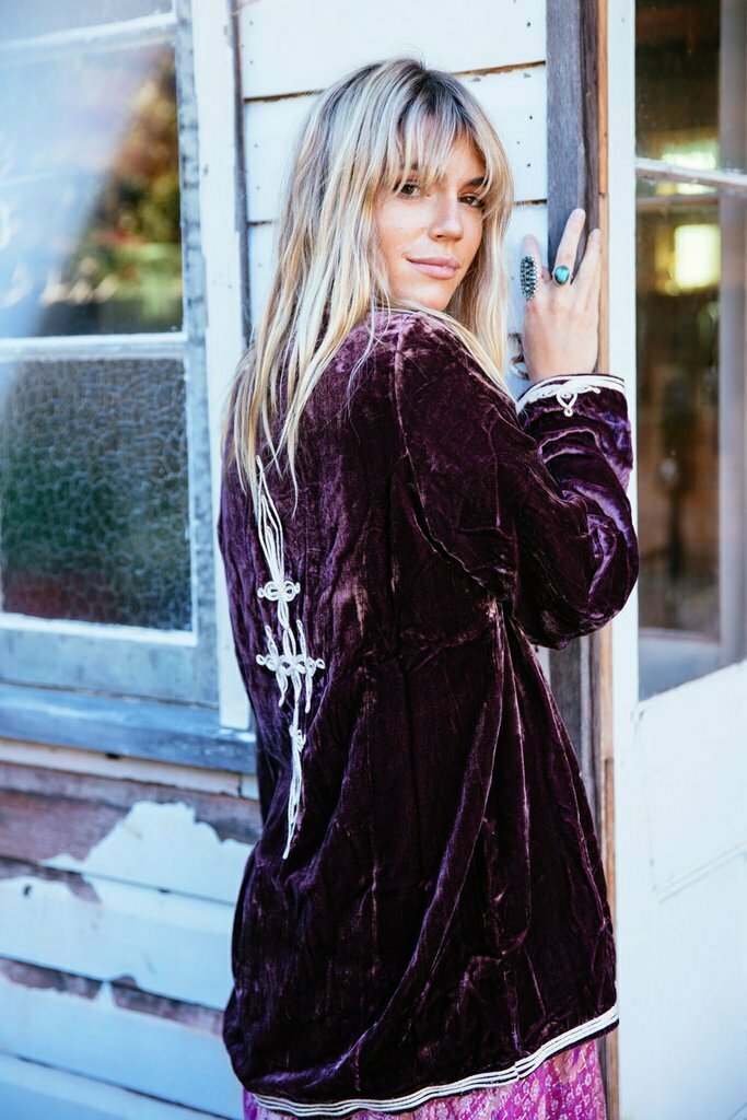 LITTLE WING VELVET JACKET in VINEYARD