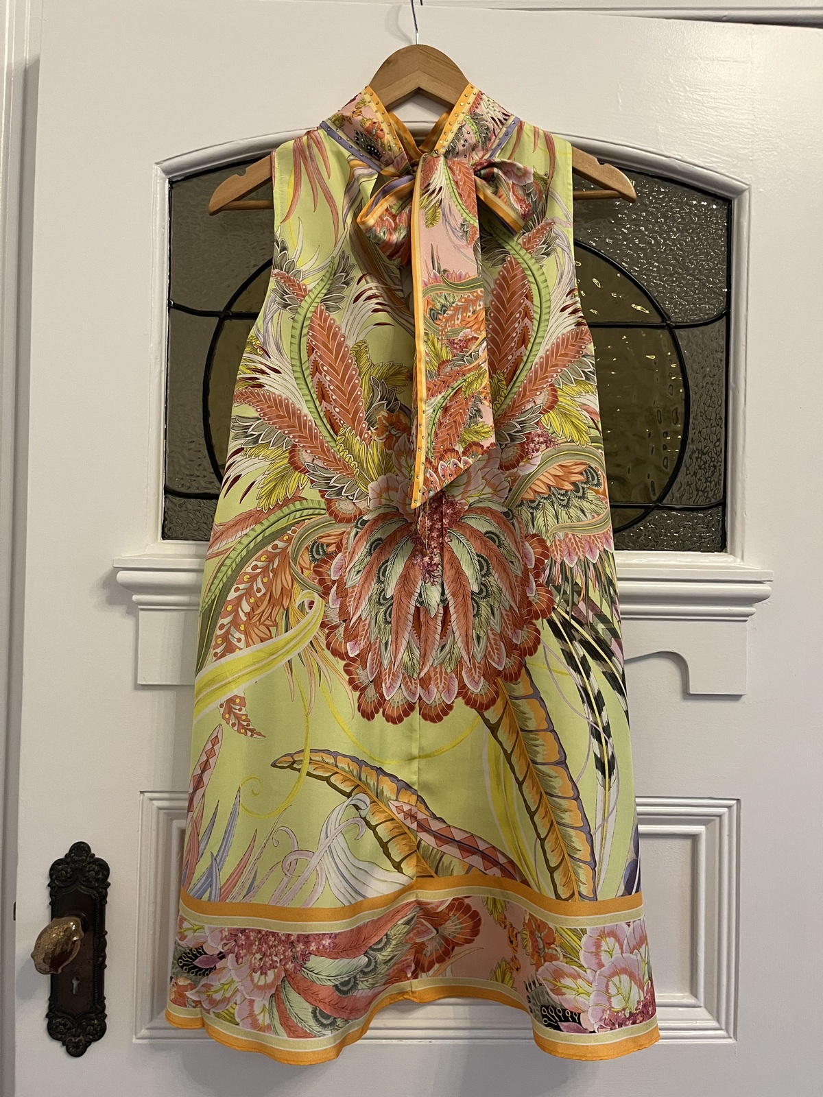 Cosmic Tuscan back tie 100% silk short dress size Medium 