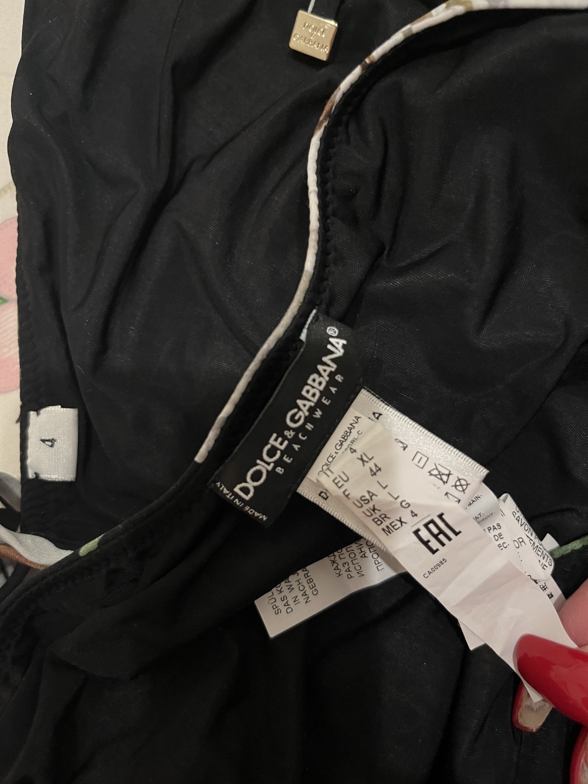 Beachwear rose print bikini set set size Large (4)