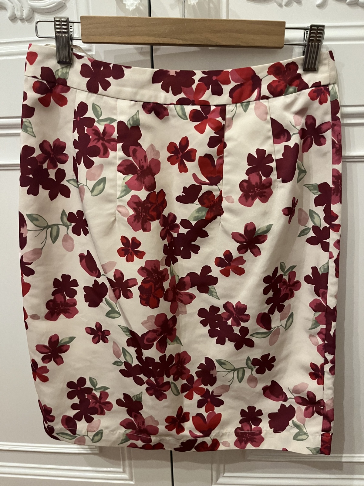 Stunning pink floral Sunday Girl Skirt size AU10