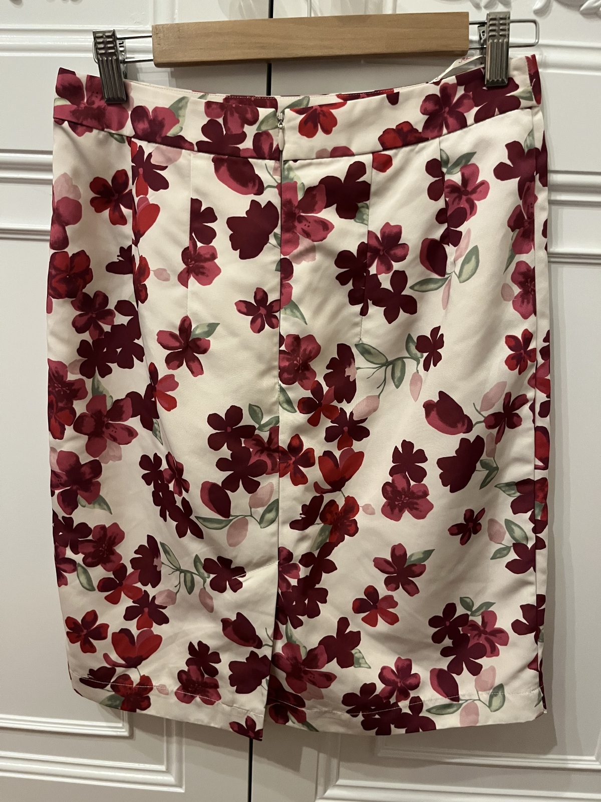 Stunning pink floral Sunday Girl Skirt size AU10