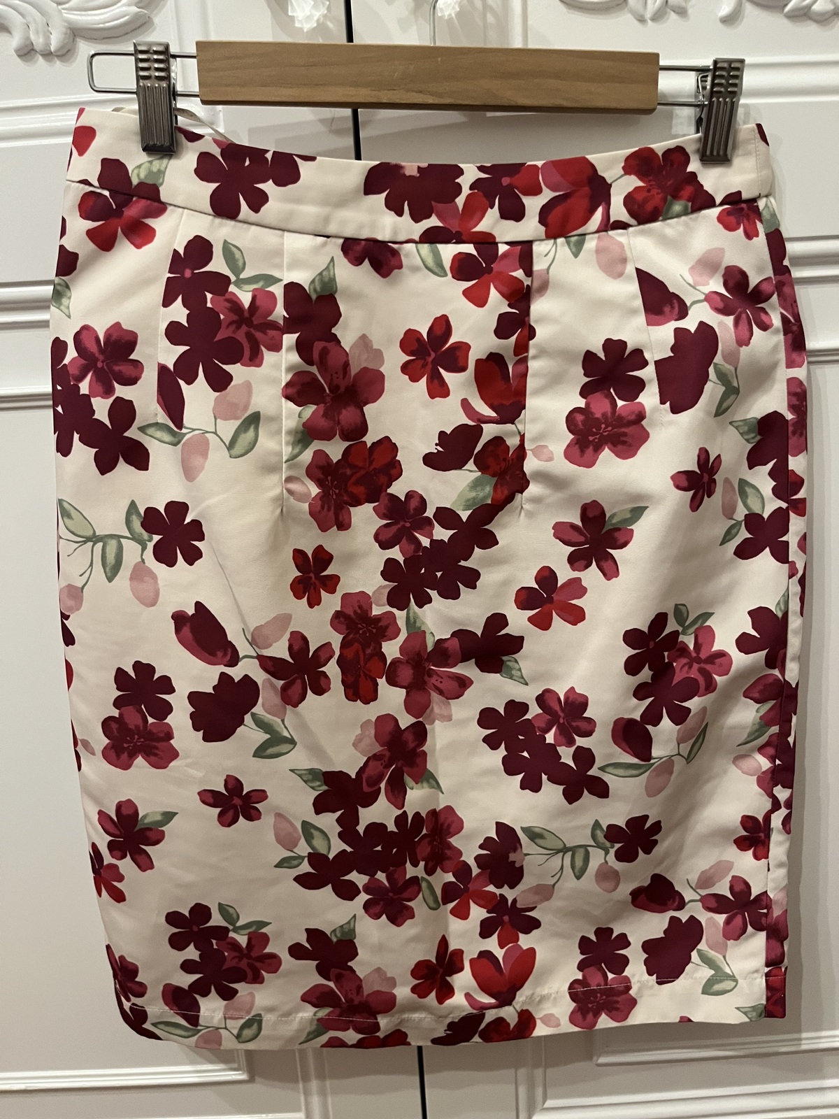 Stunning pink floral Sunday Girl Skirt size AU10