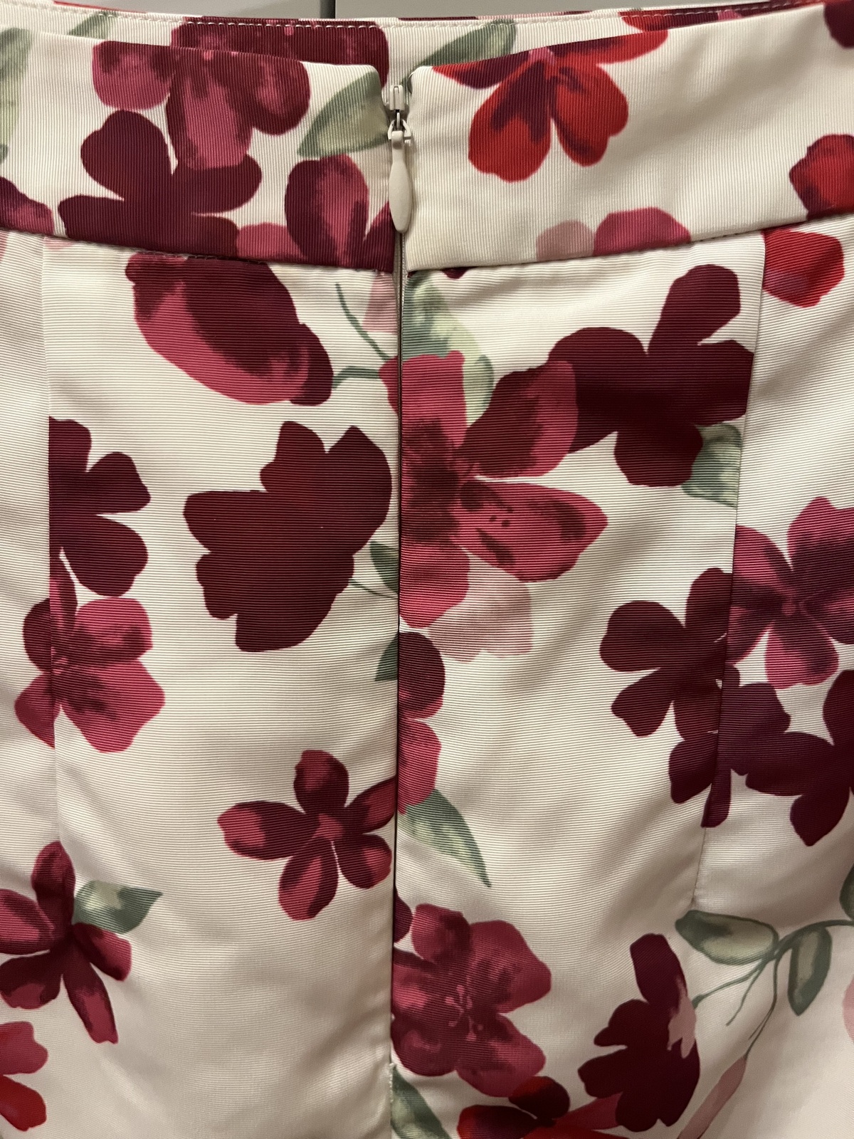 Stunning pink floral Sunday Girl Skirt size AU10