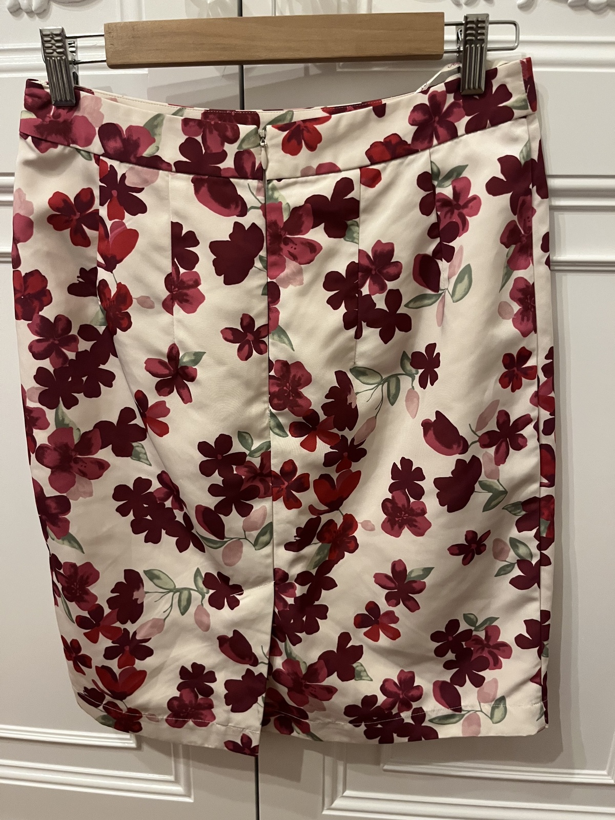 Stunning pink floral Sunday Girl Skirt size AU10