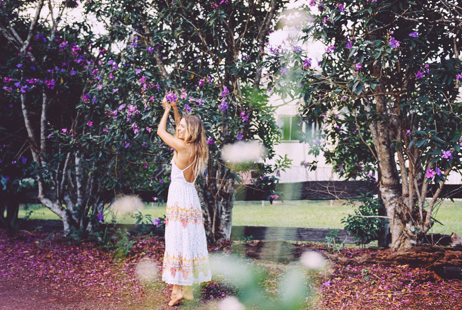 GYPSY WOMAN SUNDRESS