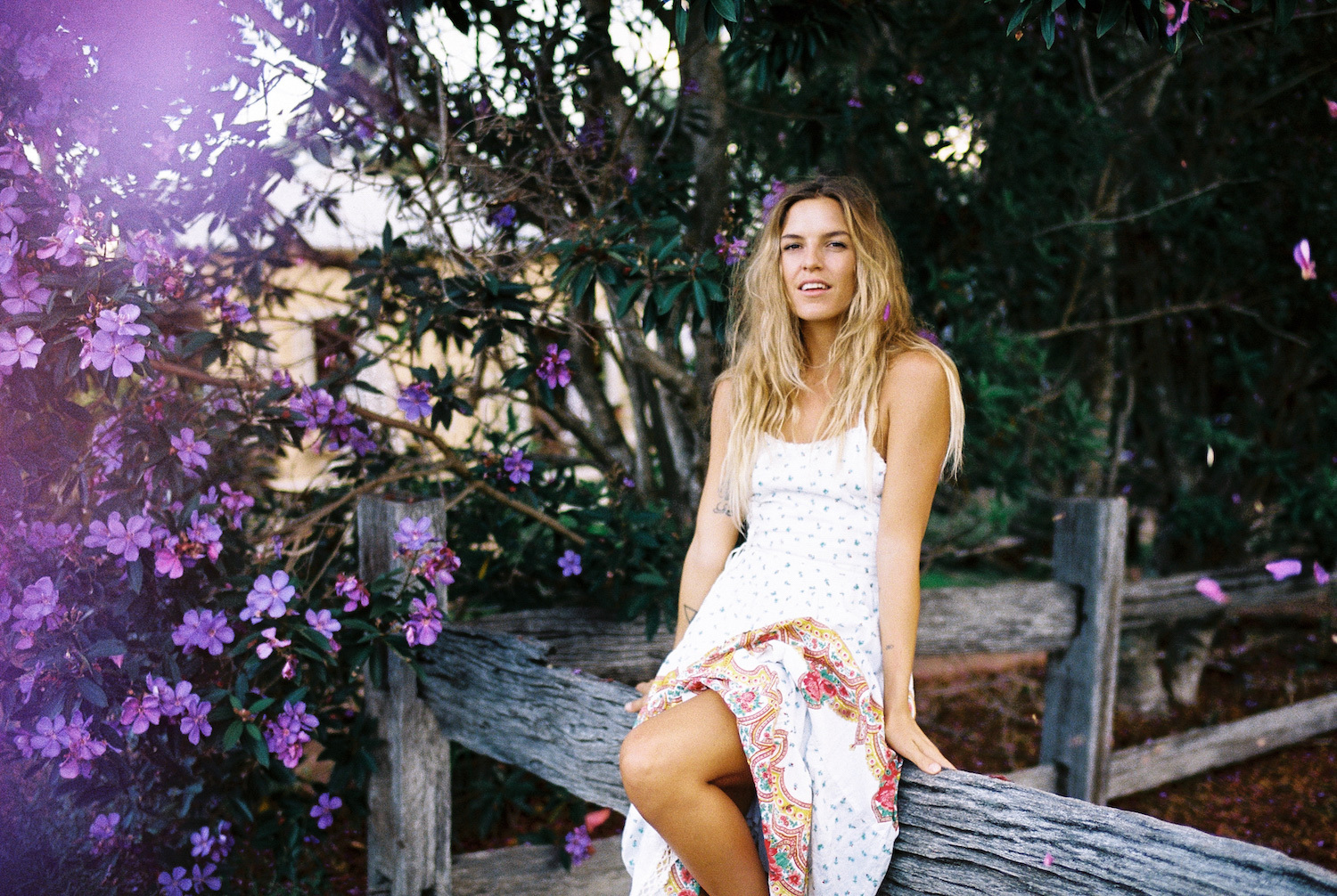 GYPSY WOMAN SUNDRESS