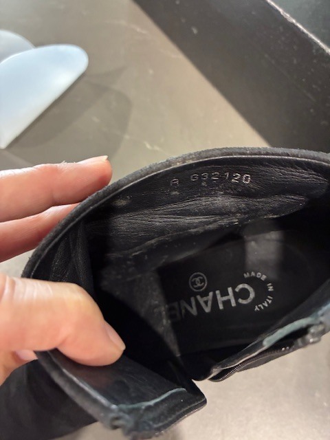 Fall Act 1 Black Suede Short Boots