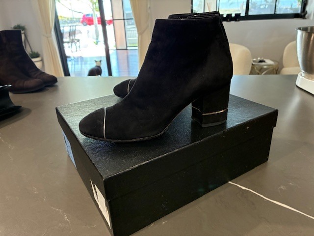 Fall Act 1 Black Suede Short Boots