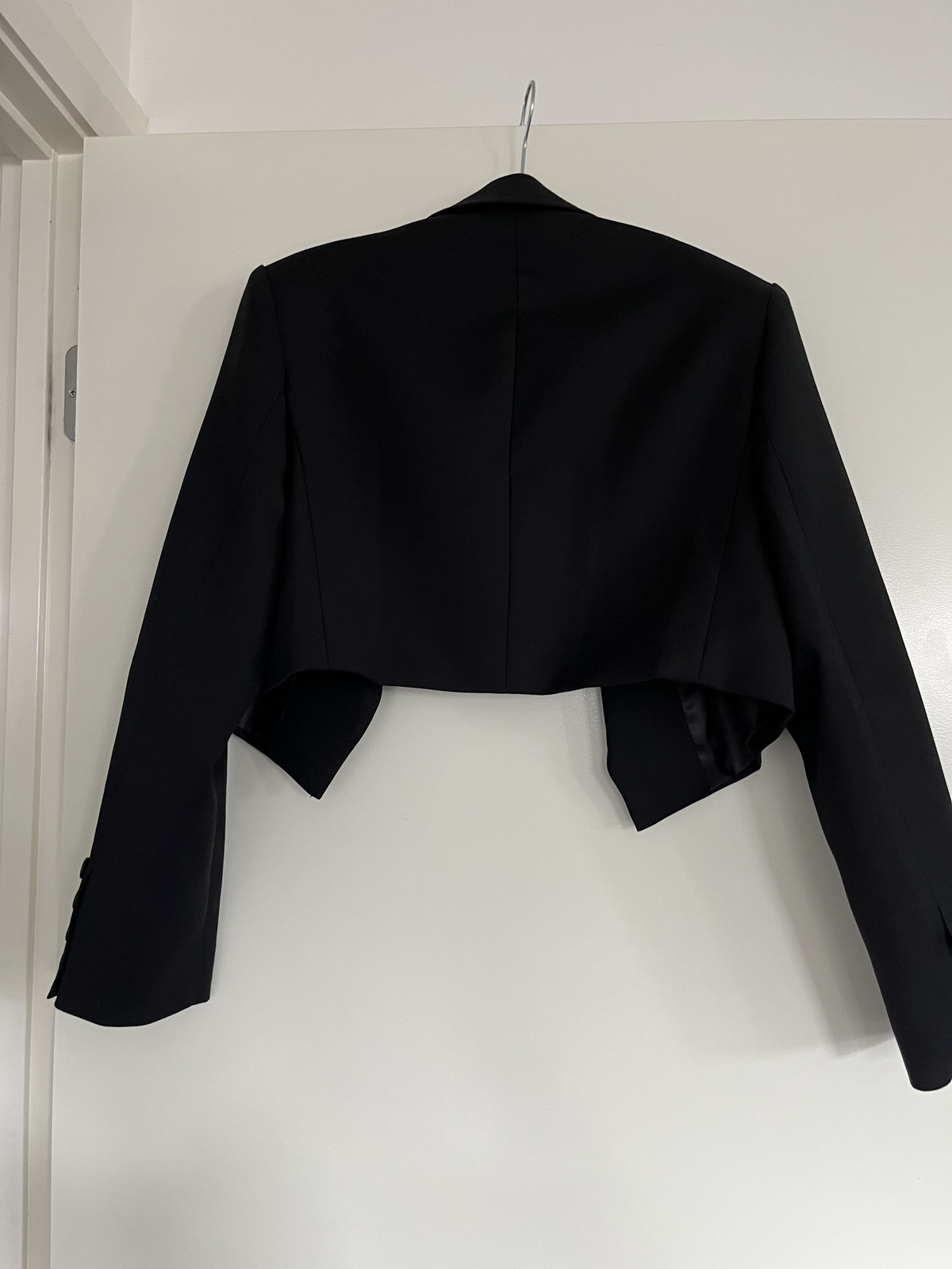 Black Cropped Blazer with tags attached S10