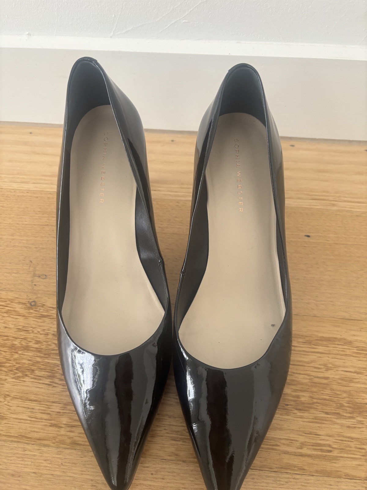 Kitten heel 
