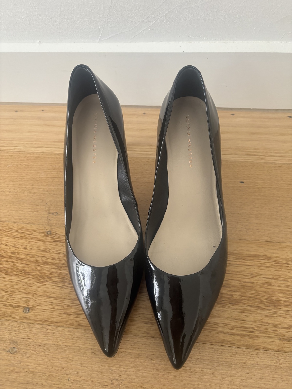 Kitten heel 