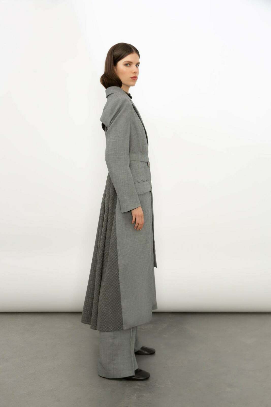 GREY PEPPERED WOOL SAVOY COAT