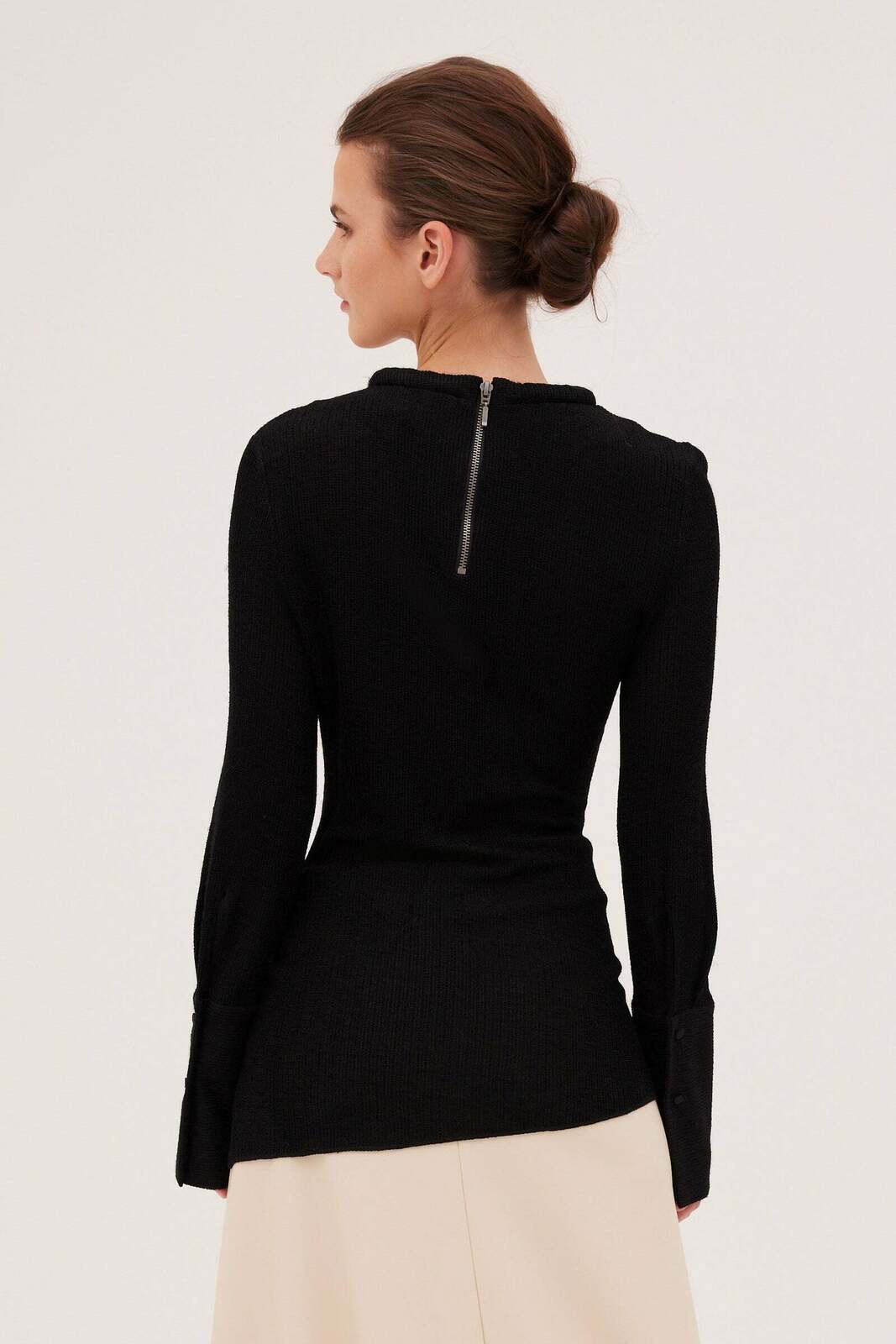 BLACK TEXTURE JERSEY SUBJECT TOP