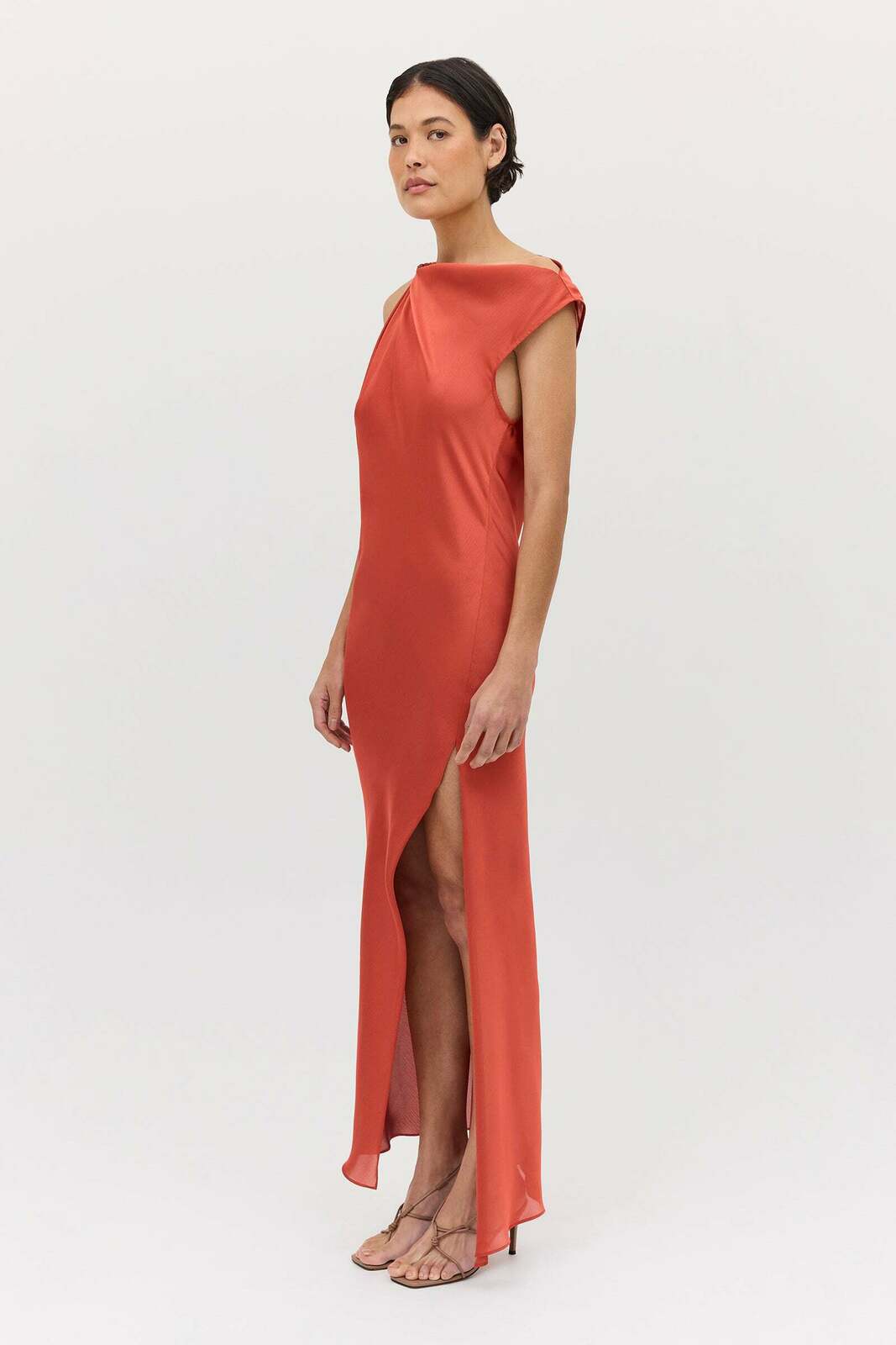 CORAL CHIFFON FORM DRESS