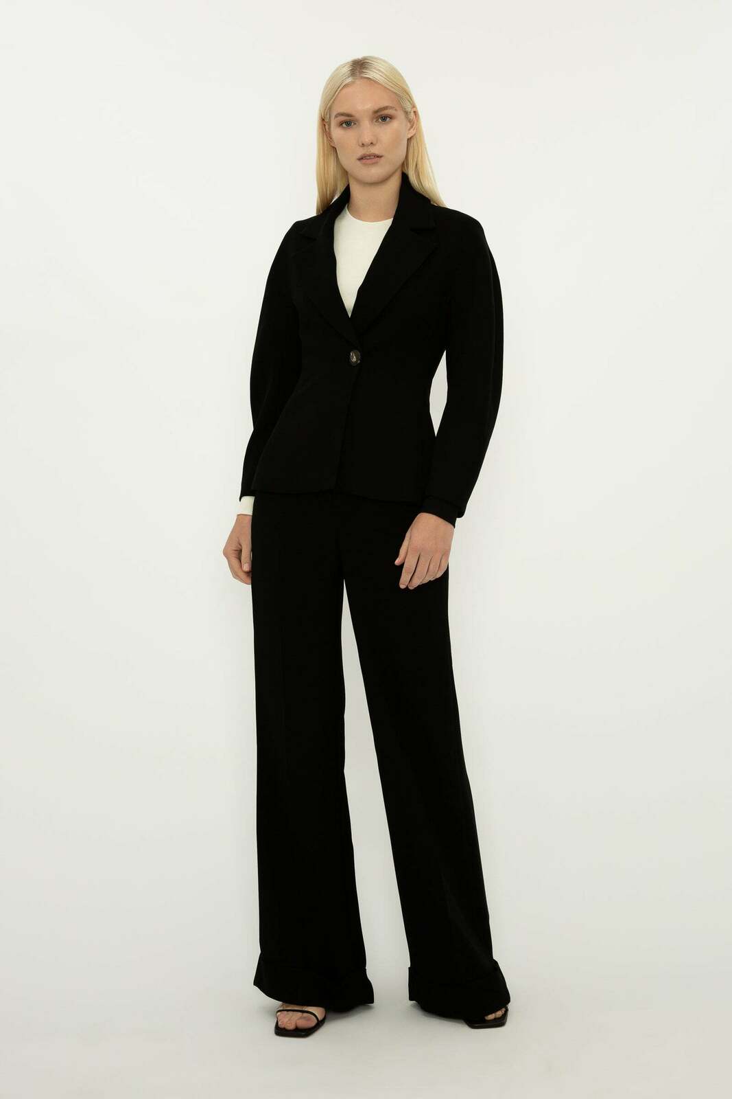 BLACK CREPE ENCOMPASS JACKET