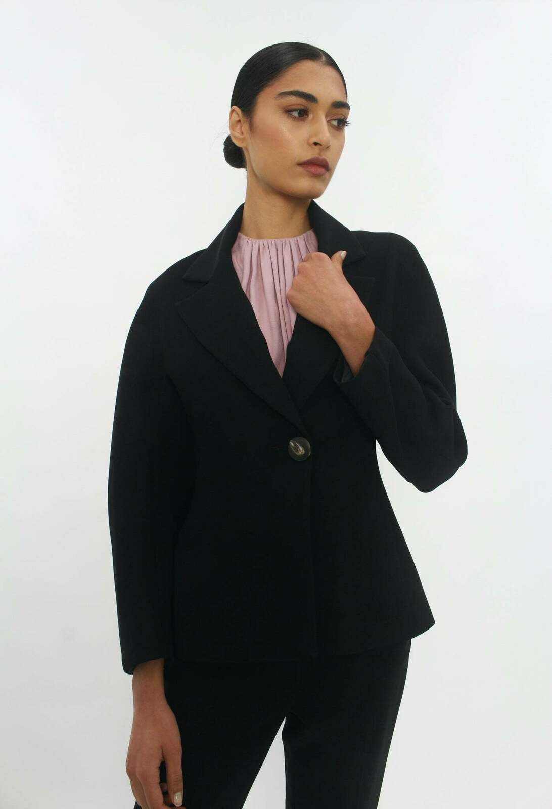BLACK CREPE ENCOMPASS JACKET