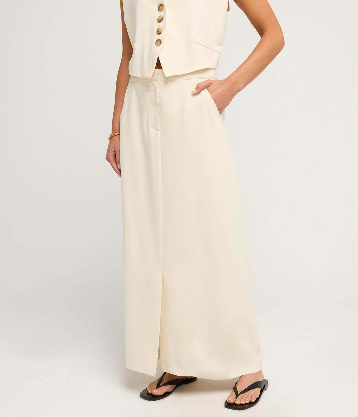Manon Waistcoat in Ivory