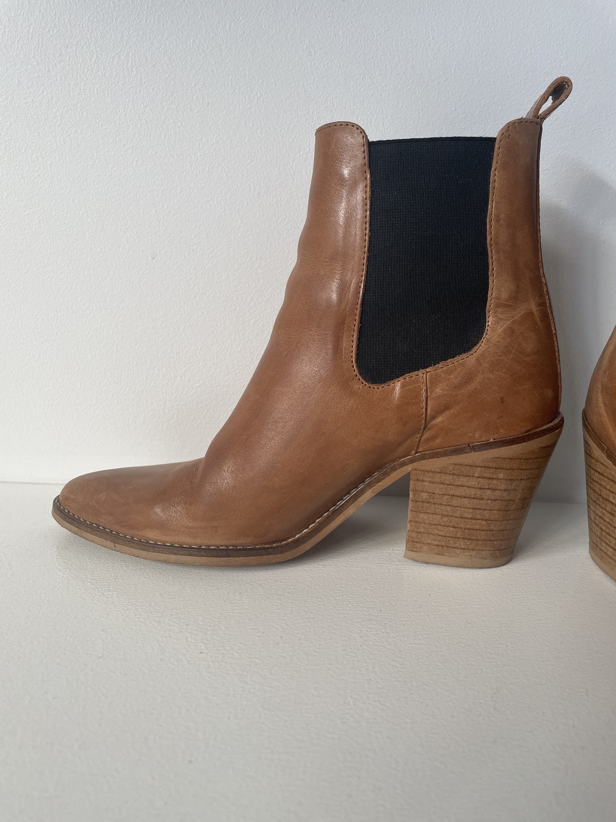 IVYLEE COPENHAGEN Celine Escuvado dark tan natural sole